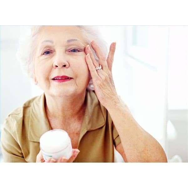 How to Hydrate Aging Skin
